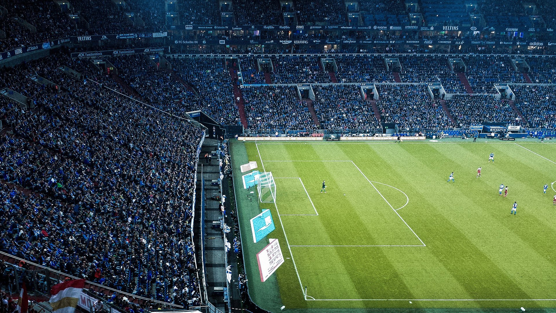 华体会体育入口-哈兰德禁区内的终结效率令对手后卫担忧,哈兰德fm