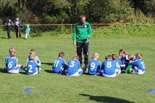 华体会体育网站入口-76人队稳扎稳打,向东部冠军迈进,76人全队