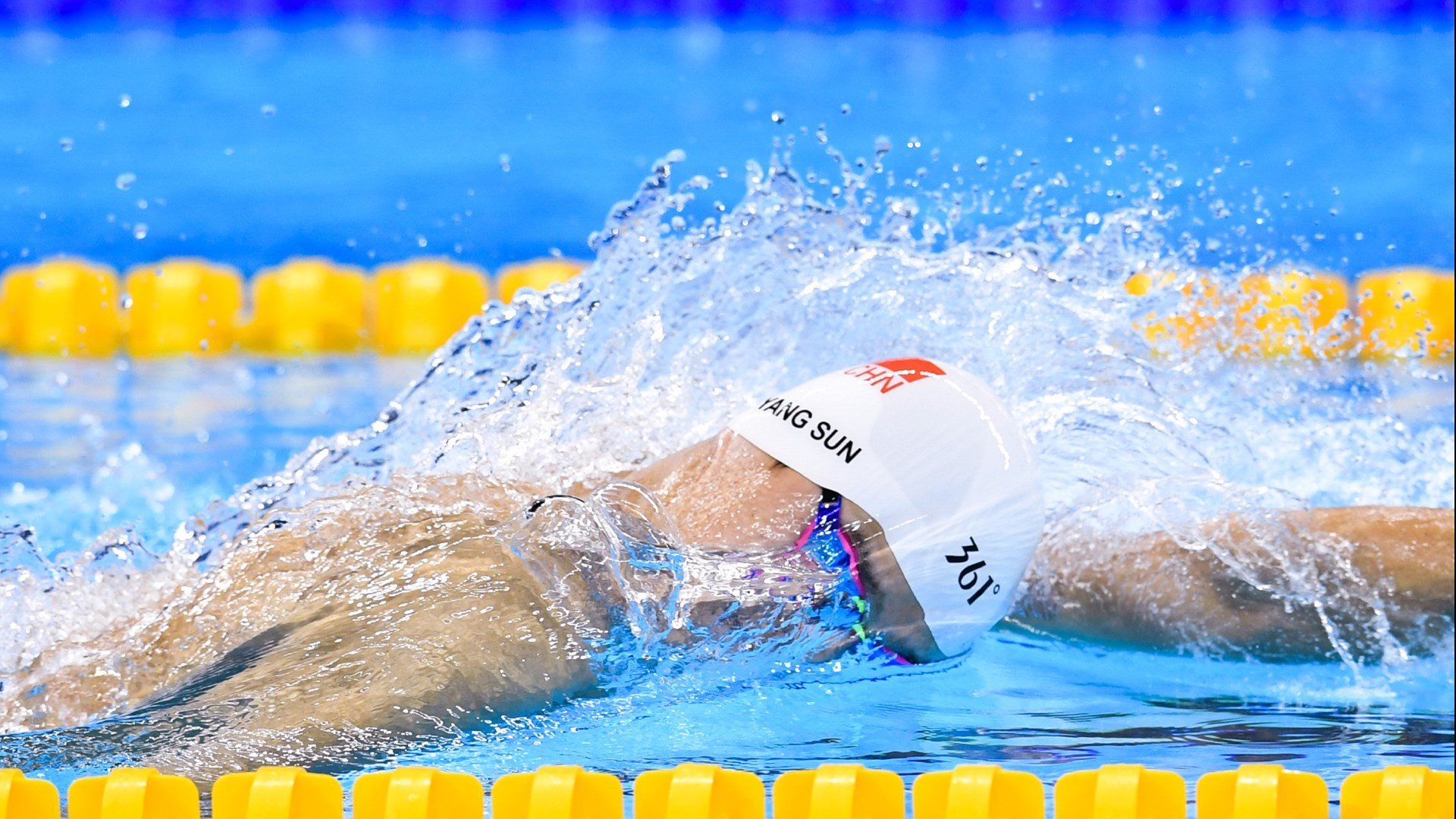 华体会真人-中国登山队在国际比赛中表现出色，中国登山队在人类
